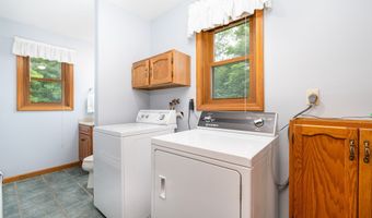 6 Old Sawmill Dr, Beacon Falls, CT 06403