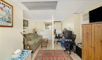 104 Conanicus Rd, Narragansett, RI 02882
