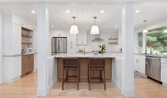 5 Woodbine Ln, Exeter, RI 02822