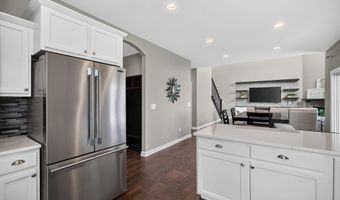 5215 Windrose Ln, Ames, IA 50014