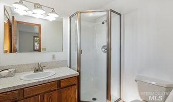 14961 Eagle Dr, Caldwell, ID 83607