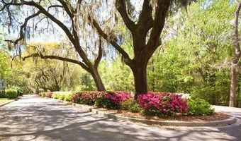 42 Bostick Cir, Beaufort, SC 29902