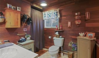 550 Twin Brook Ln, Coventry, RI 02816