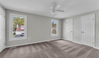 35 Bayside Ave, Barnegat, NJ 08005