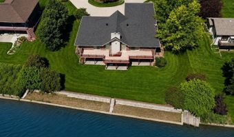 1416 Doyle Ln, Beatrice, NE 68310