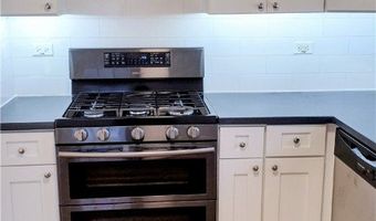 1867 Triplett Blvd, Akron, OH 44312