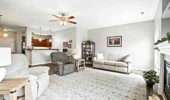 1092 Walnut Ave 117 Bld E, Riverside, IA 52327