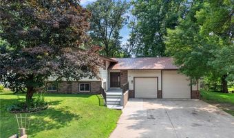 135 Knollwood St W, Annandale, MN 55302