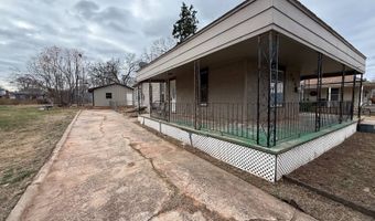 823 Center St, Alva, OK 73717