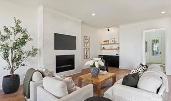 1415 Winston Dr, Charlotte, NC 28205