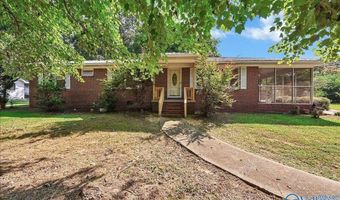 806 6th St NE, Arab, AL 35016