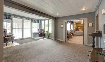 552 N Main St, Akron, OH 44310