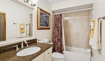 7 Atrium Cir D, Atlantis, FL 33462
