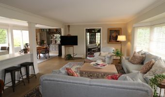 1 Crosstie Ln, Batesville, IN 47006