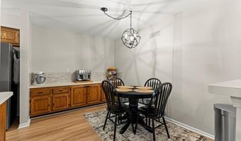 19 Parkplace N, Allen Park, MI 48101