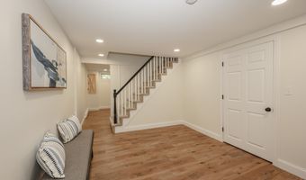9 Northfield Rd, Amherst, NH 03031