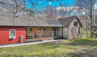 42 Ottomanelli Dr, Albrightsville, PA 18210