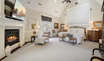 5823 GOLDSBORO Rd, Bethesda, MD 20817