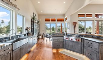 22850 Stone Wall Ct, Bend, OR 97701