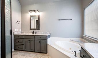 4144 Towne Green Cir, Addison, TX 75001