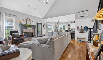 98 ROLLING GREEN Dr, Anniston, AL 36207