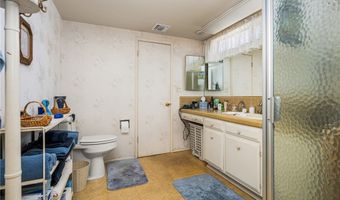 500 N Meadowbrook Pl, Anaheim, CA 92801