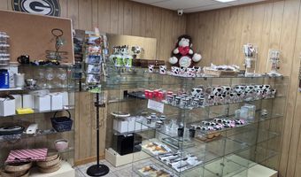 118 S 4TH St, Abbotsford, WI 54405