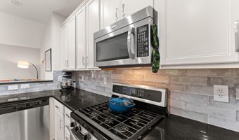 44360 OAKMONT MANOR Sq, Ashburn, VA 20147