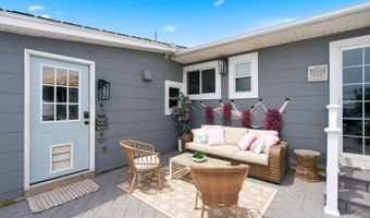 61 Archer Ave S, Bayville, NJ 08721