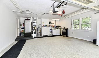 1910 Ivy Dr, Anderson, IN 46011