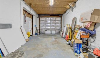 17827 Roseland Rd, Cleveland, OH 44112