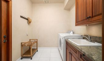 230 E Panana Pl, Kihei, HI 96753