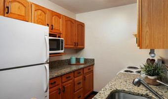 316 BURNSIDE St 101, Annapolis, MD 21403