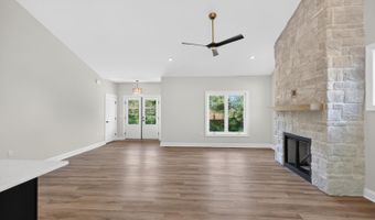 9041 Stonewall Rd, Appomattox, VA 24522