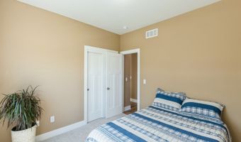 1642 S 11th St, Adel, IA 50003
