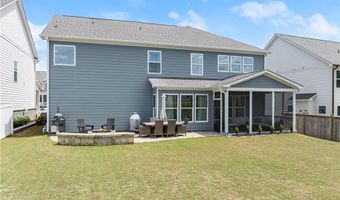 6833 Benjamin Dr, Flowery Branch, GA 30542