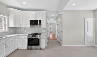 204 KENNEDY Blvd 1, Bayonne, NJ 07002