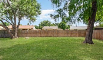 5528 King Dr, The Colony, TX 75056