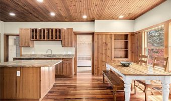 900 South Rd, East Greenwich, RI 02818