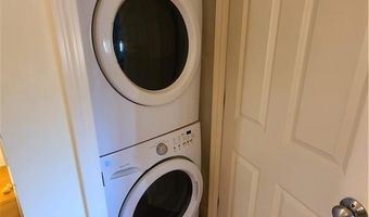 15 Saw Mill Dr 303, North Kingstown, RI 02852