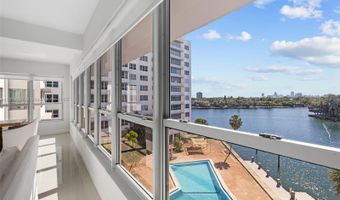 9102 W Bay Harbor Dr 5D, Bay Harbor Islands, FL 33154