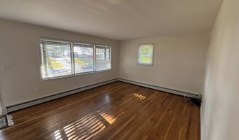 42 Briarwood Dr, Old Saybrook, CT 06475