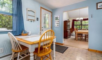 81 Shippee Rd, East Greenwich, RI 02818