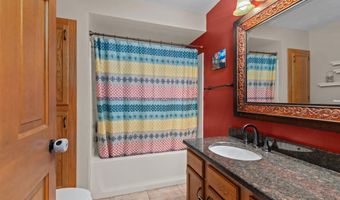 1433 W ROSELAWN Dr, Appleton, WI 54914