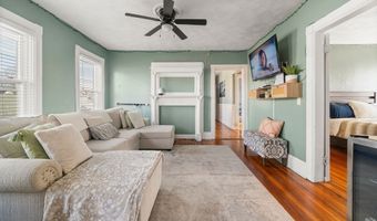 28 Pine St C, Attleboro, MA 02703