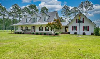 634 Alapaha River Dr, Alapaha, GA 31622
