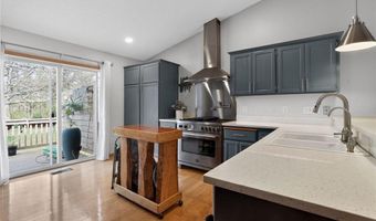 13310 Glenhaven Ct, Apple Valley, MN 55124