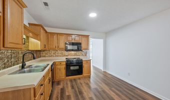 1412 Bridgewater Pl, Athens, AL 35611