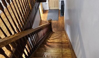 913 6th Ave, Altoona, PA 16602