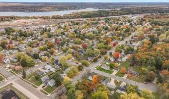728 2nd St W, Altoona, WI 54720